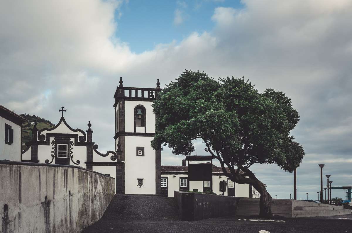 Die Kirche von Povoação.