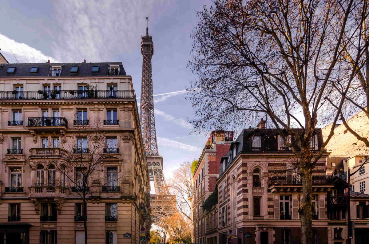 Blick auf den Eiffelturm in Paris